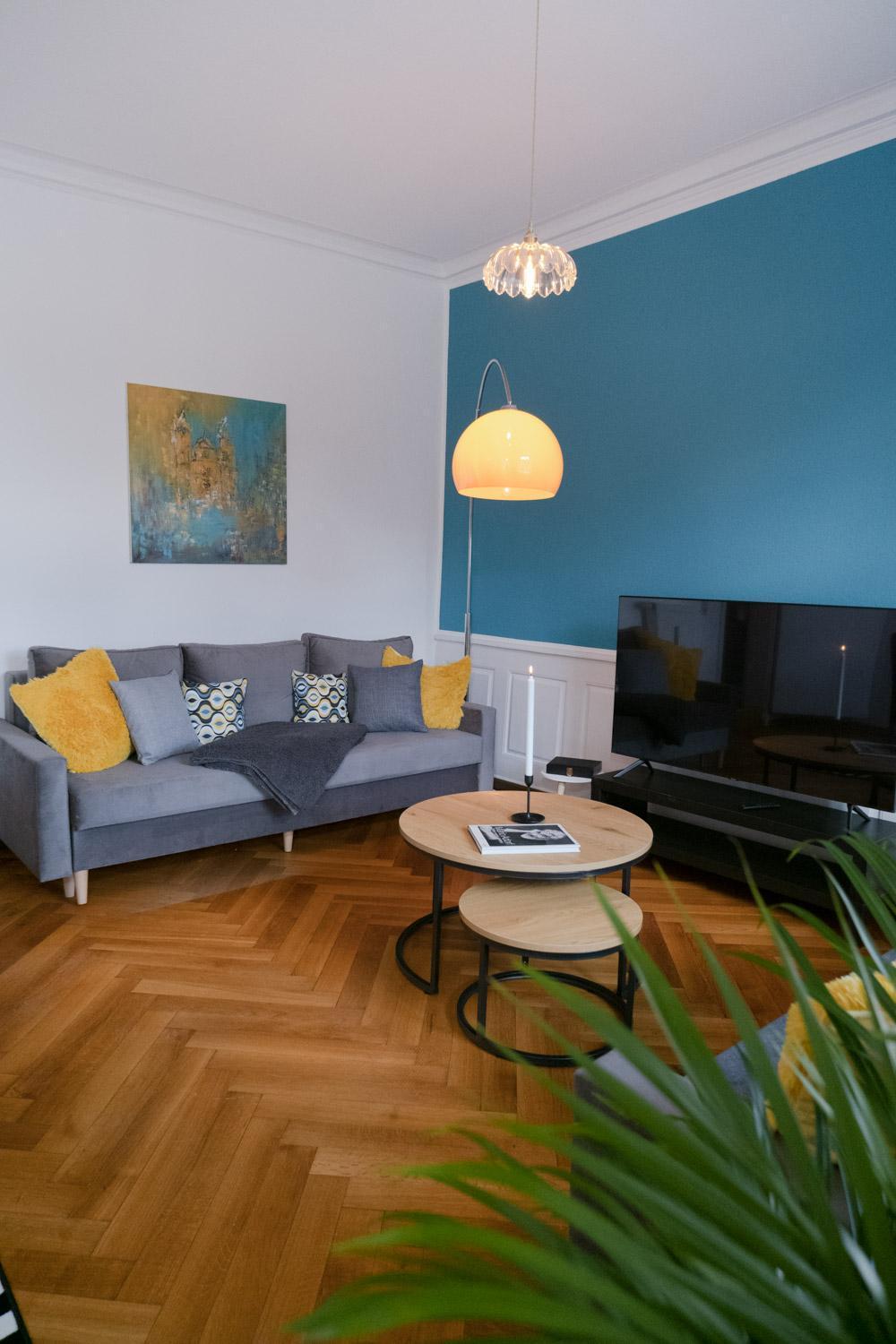 Bella Casa - Business&Family - 2 Zimmer Direkt Neben Schloss, Parkplatz, Smarttv, Netflix, Waschmaschine, 24H Checkin, 71Qm, Kingsizebett, Hotelbettwaesche Ludwigsburg Esterno foto