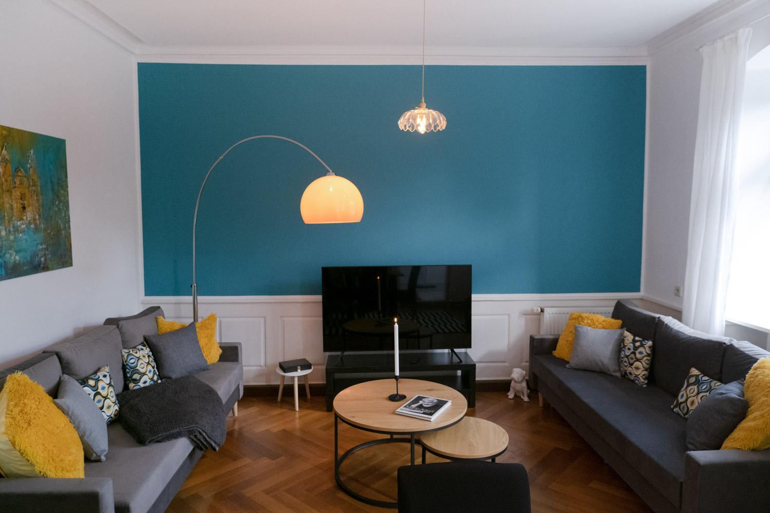 Bella Casa - Business&Family - 2 Zimmer Direkt Neben Schloss, Parkplatz, Smarttv, Netflix, Waschmaschine, 24H Checkin, 71Qm, Kingsizebett, Hotelbettwaesche Ludwigsburg Esterno foto